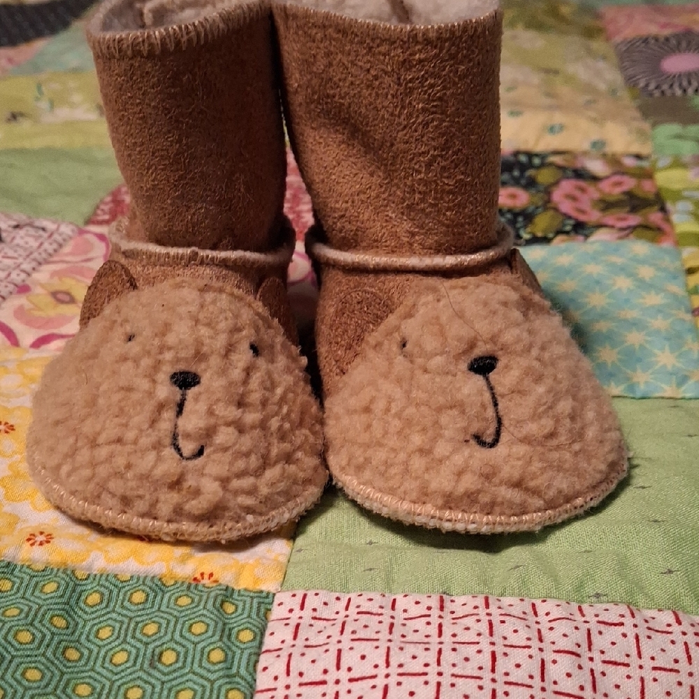 GAP Tan Baby Booties